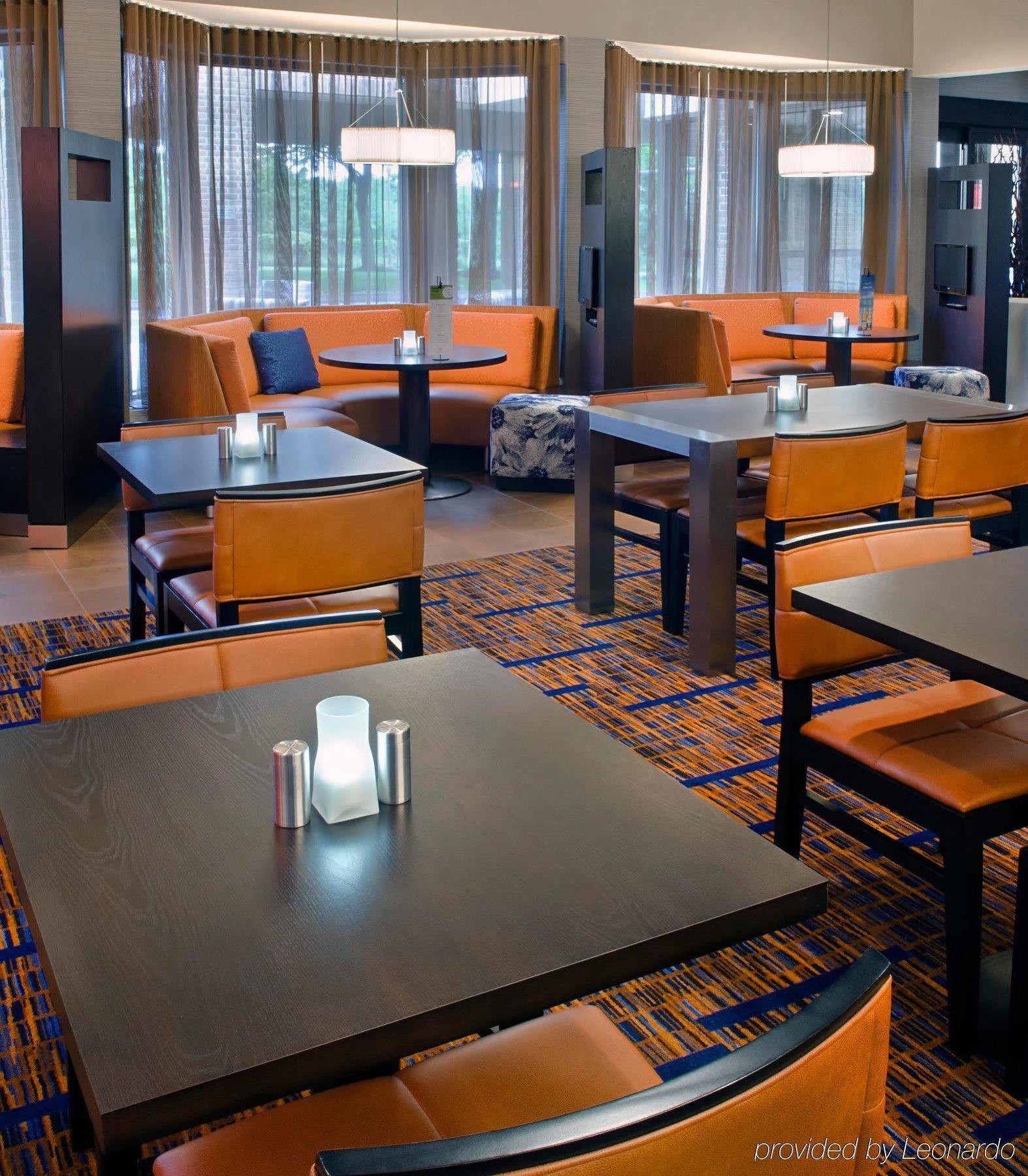 Отель Courtyard By Marriott Hartford Windsor Airport Ресторан фото
